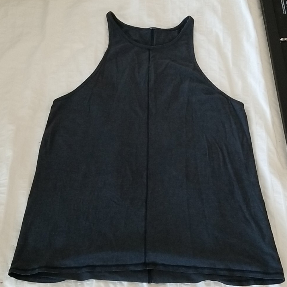 Lululemon workout tank